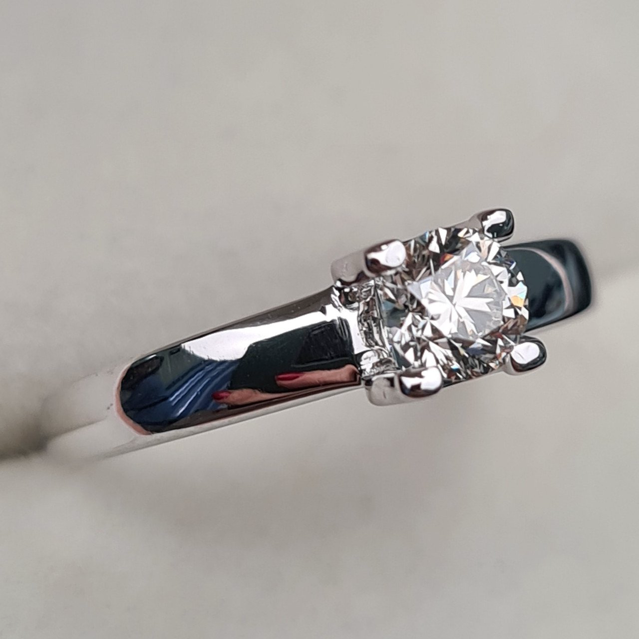 Кольцо Deimantas 97382760 16,5р 2,37гр 0,43ct. купить,NaN