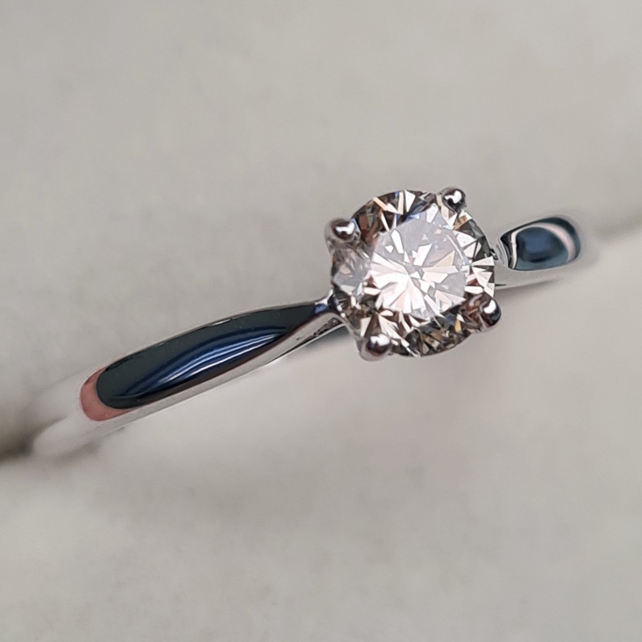 Кольцо Deimantas 97382764 16,5р 1,82гр 0,44ct. купить,NaN