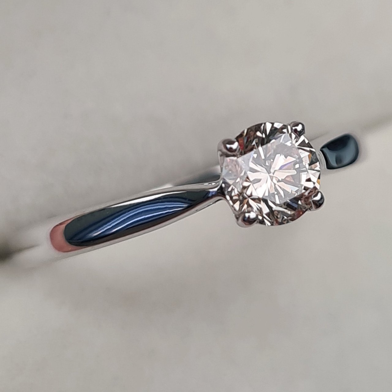Кольцо Deimantas 97382764 16,5р 1,82гр 0,44ct. купить,NaN