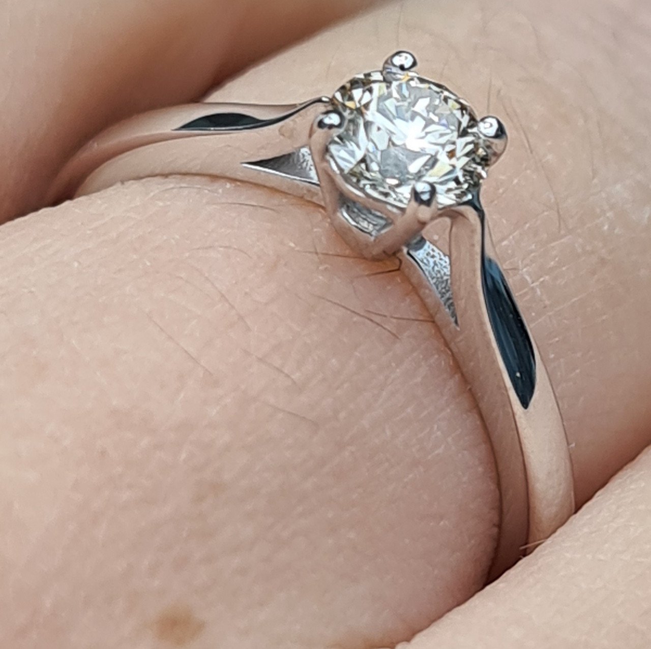 Кольцо Deimantas 97382764 16,5р 1,82гр 0,44ct. купить,NaN