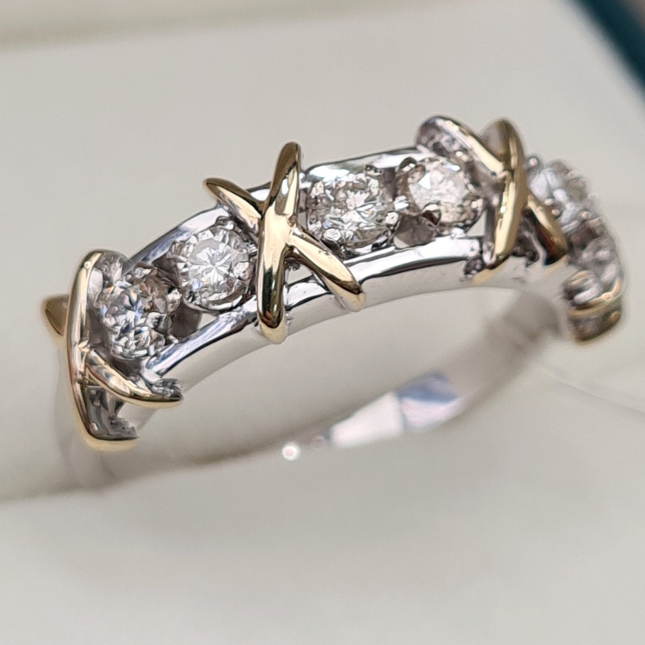 Кольцо Deimantas 92605744 19р 5,34гр 0,50ct. купить,NaN
