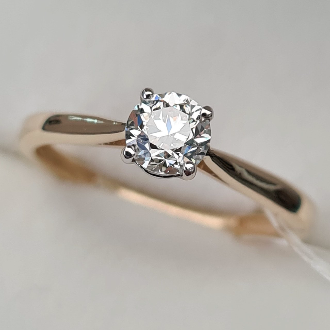 Кольцо Deimantas 92632244 17р 1,61гр 0,50ct. купить,NaN