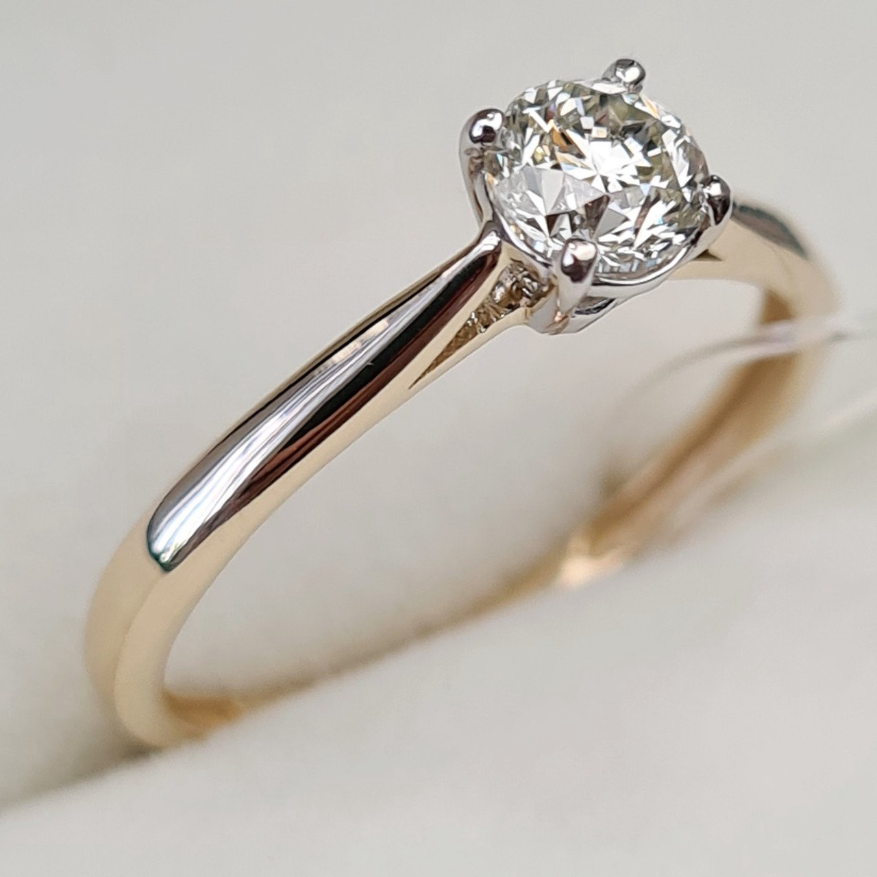 Кольцо Deimantas 92632244 17р 1,61гр 0,50ct. купить,NaN