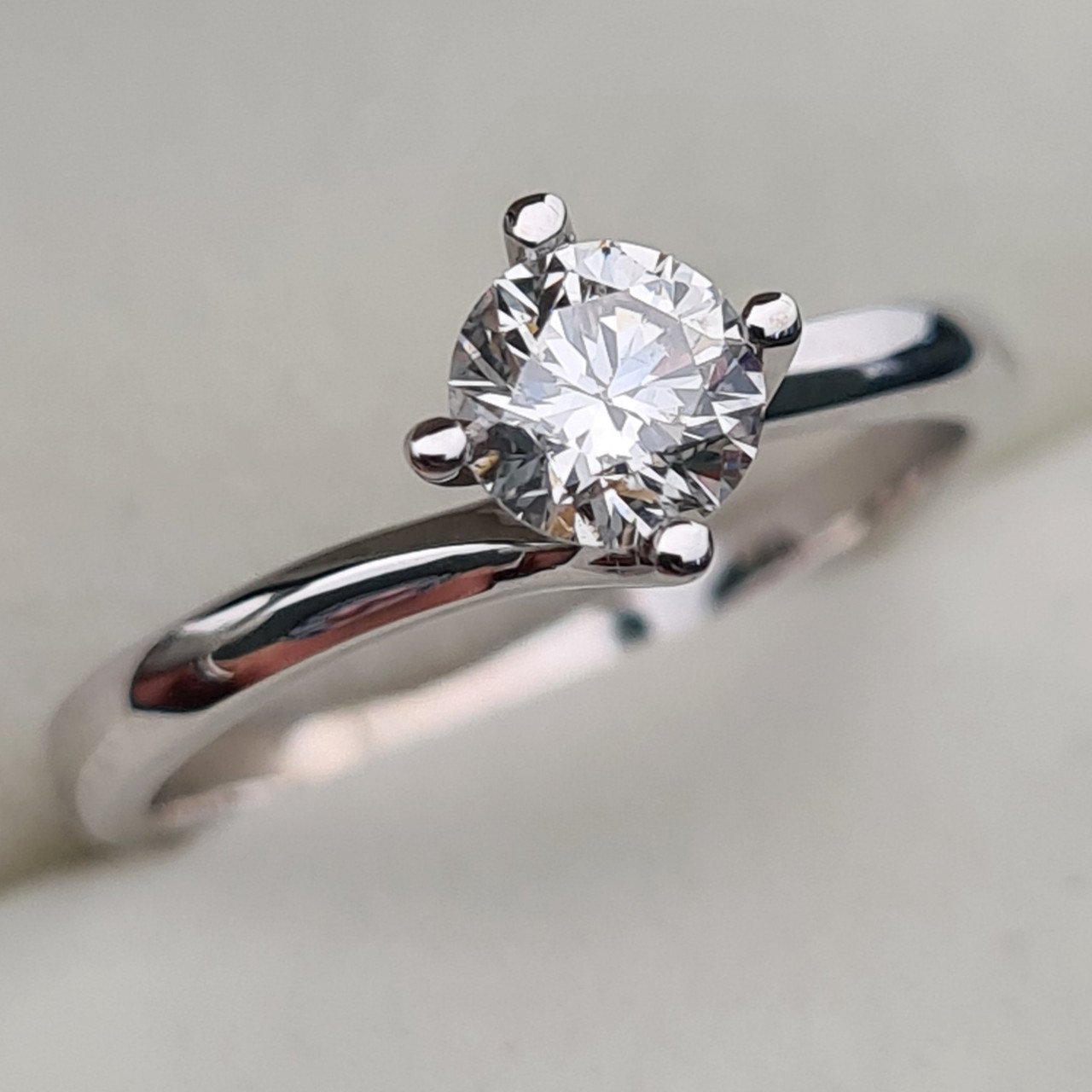 Кольцо Deimantas 95786395 16,51р 2,35гр 0,40ct. купить,NaN