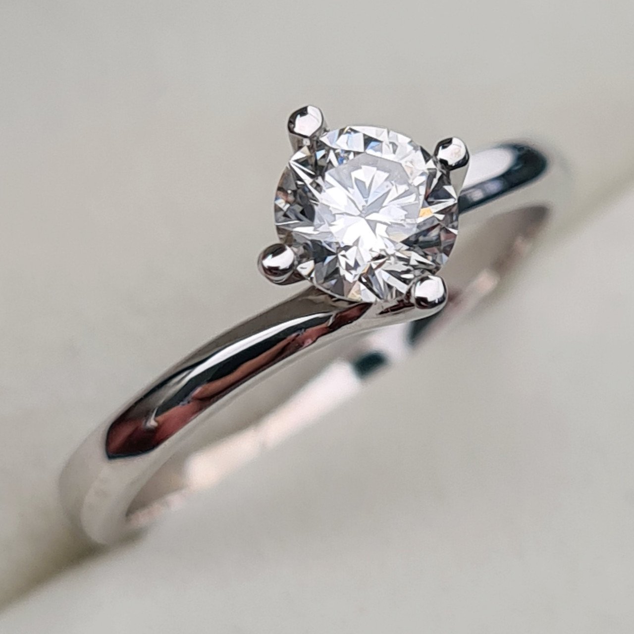 Кольцо Deimantas 95786395 16,51р 2,35гр 0,40ct. купить,NaN
