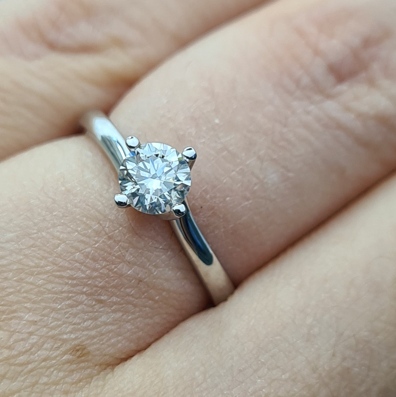 Кольцо Deimantas 95786395 16,51р 2,35гр 0,40ct. купить,NaN