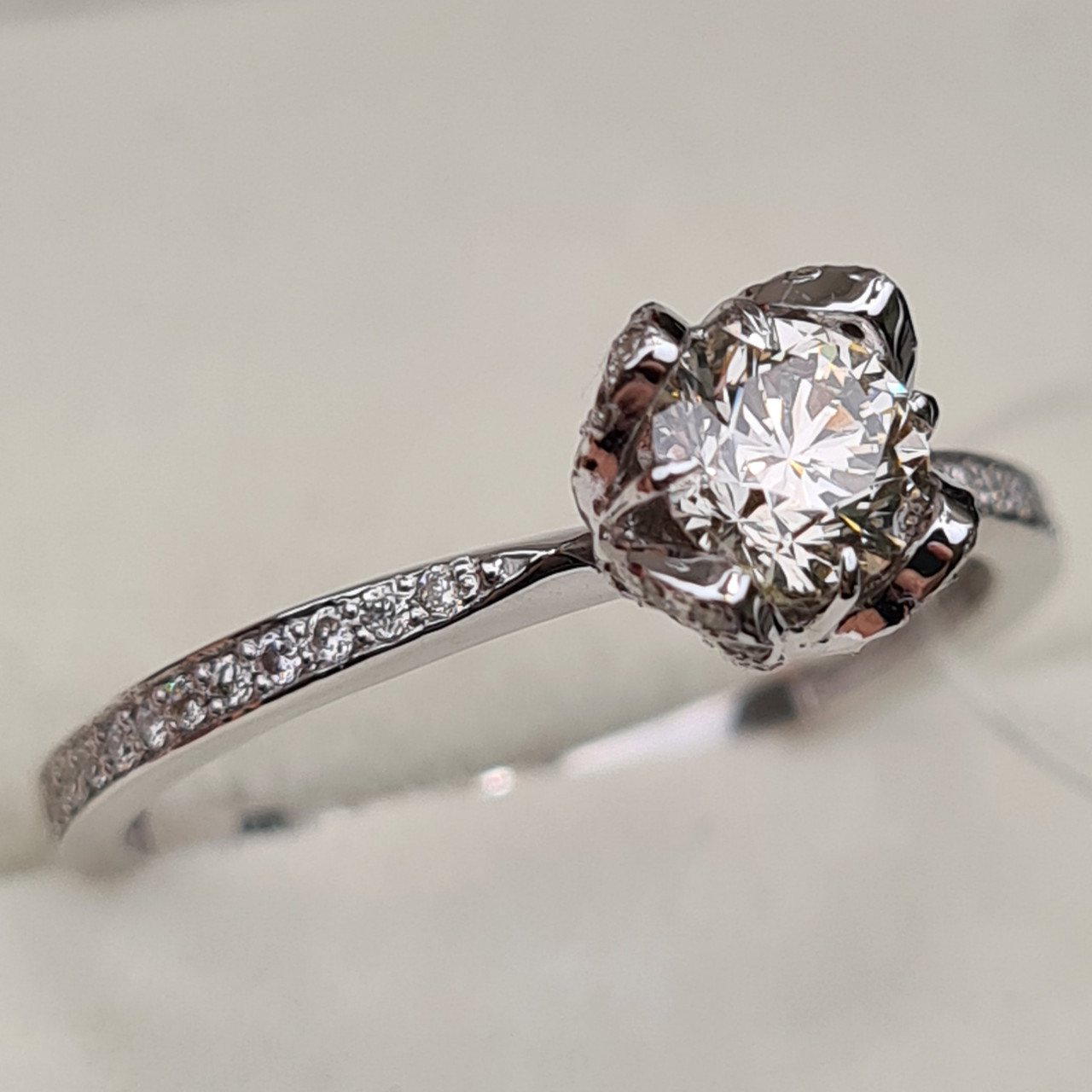 Кольцо Deimantas 97476885 18р 1,89гр 0,72ct. купить,NaN