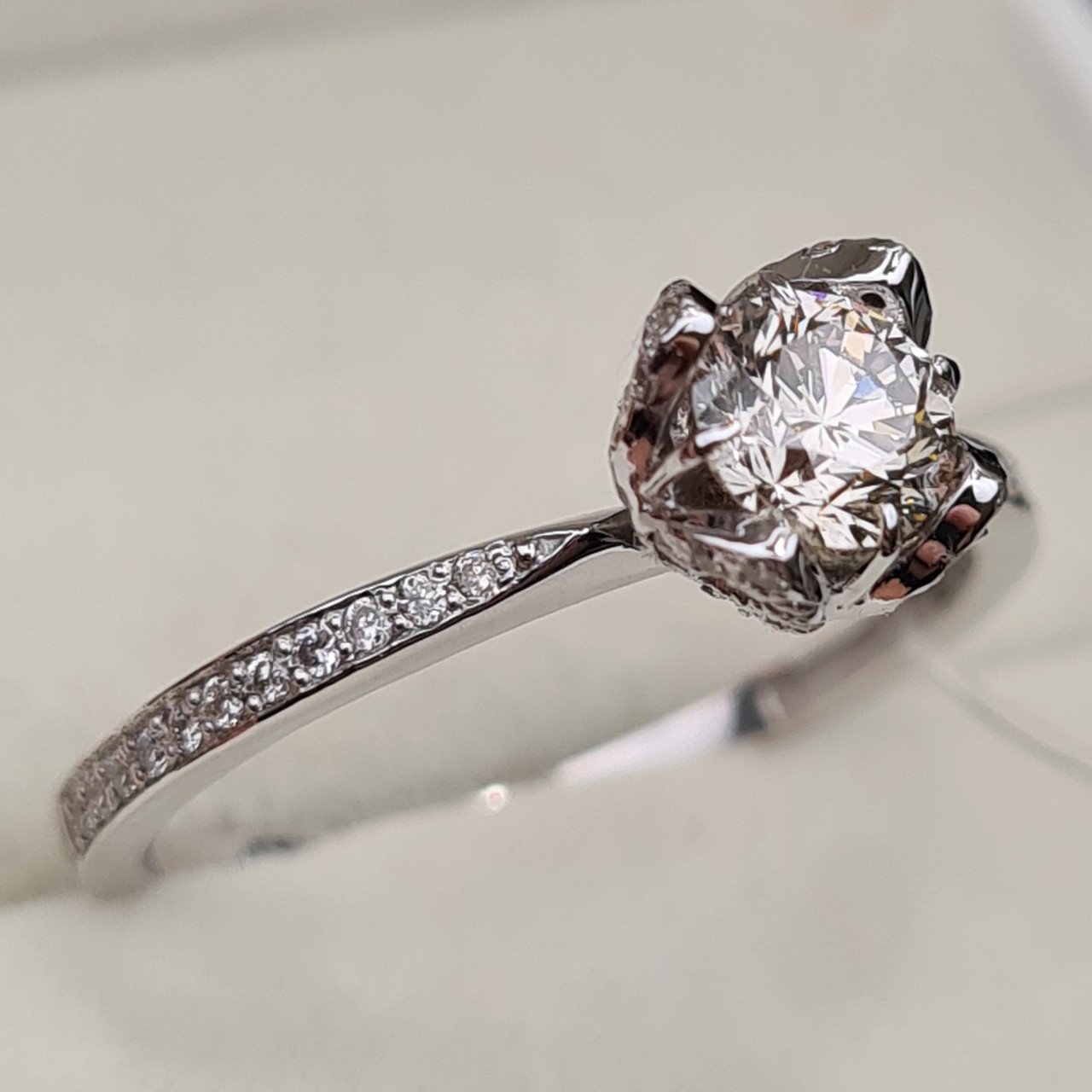 Кольцо Deimantas 97476885 18р 1,89гр 0,72ct. купить,NaN