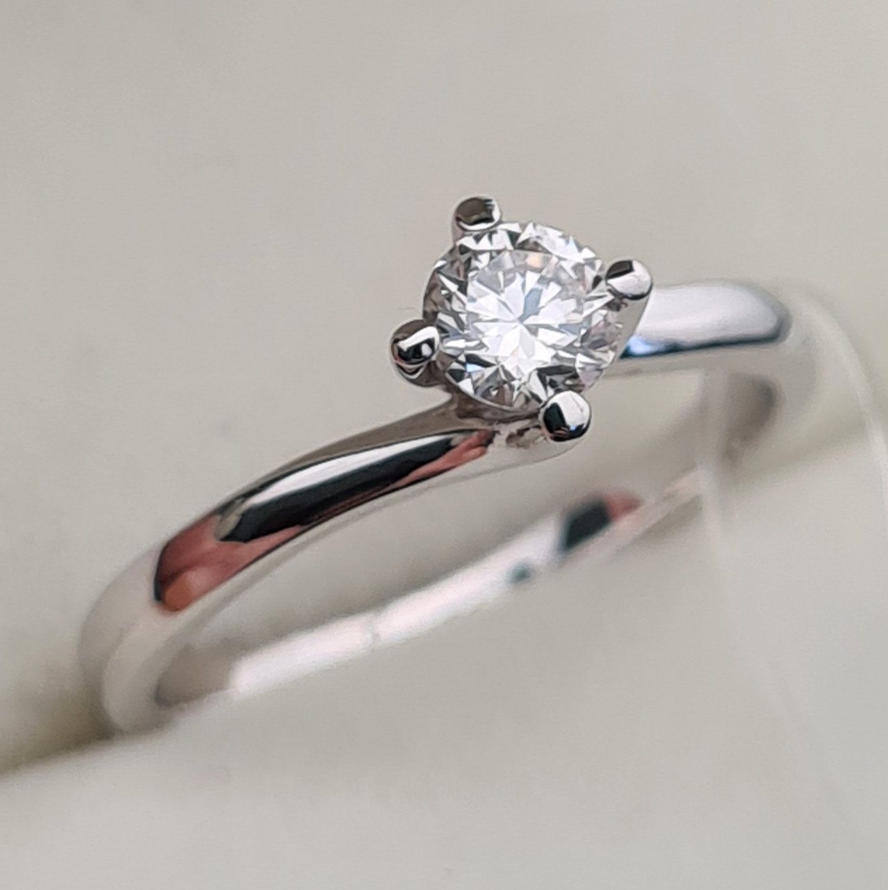Кольцо Deimantas 95790500 16,51р 2,23гр 0,25ct. купить,NaN