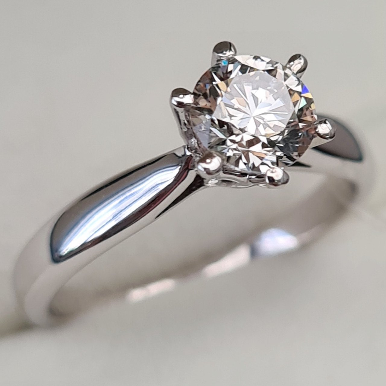 Кольцо Deimantas 92632909 16,51р 2,66гр 0,70ct. купить,NaN