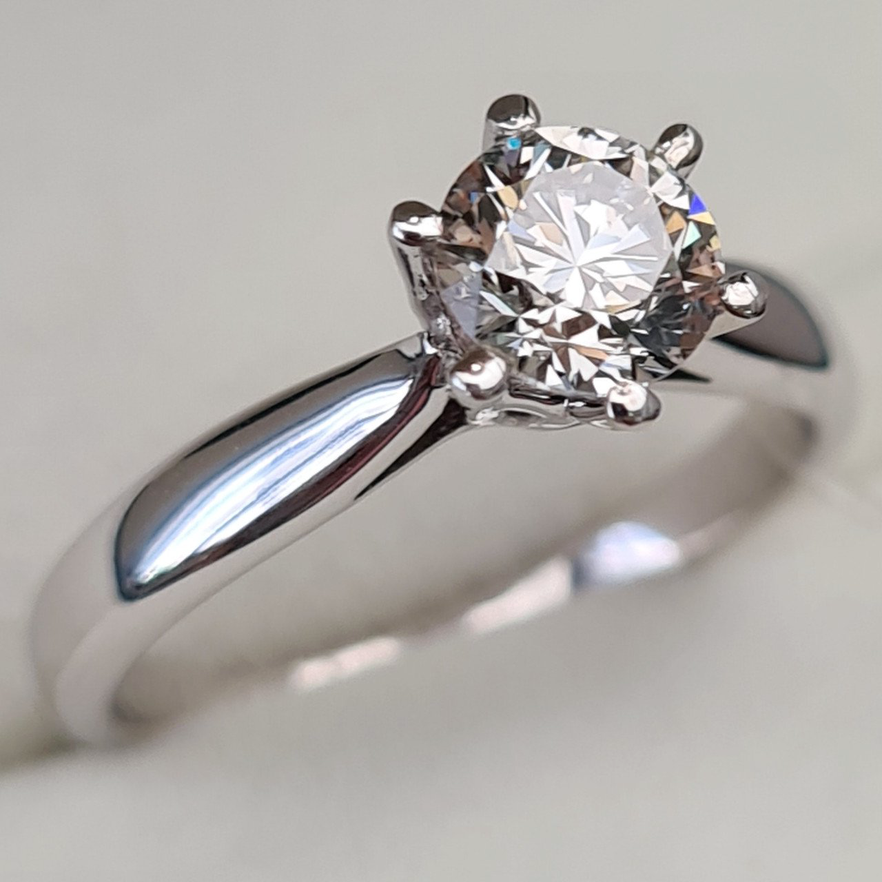 Кольцо Deimantas 92632909 16,51р 2,66гр 0,70ct. купить,NaN
