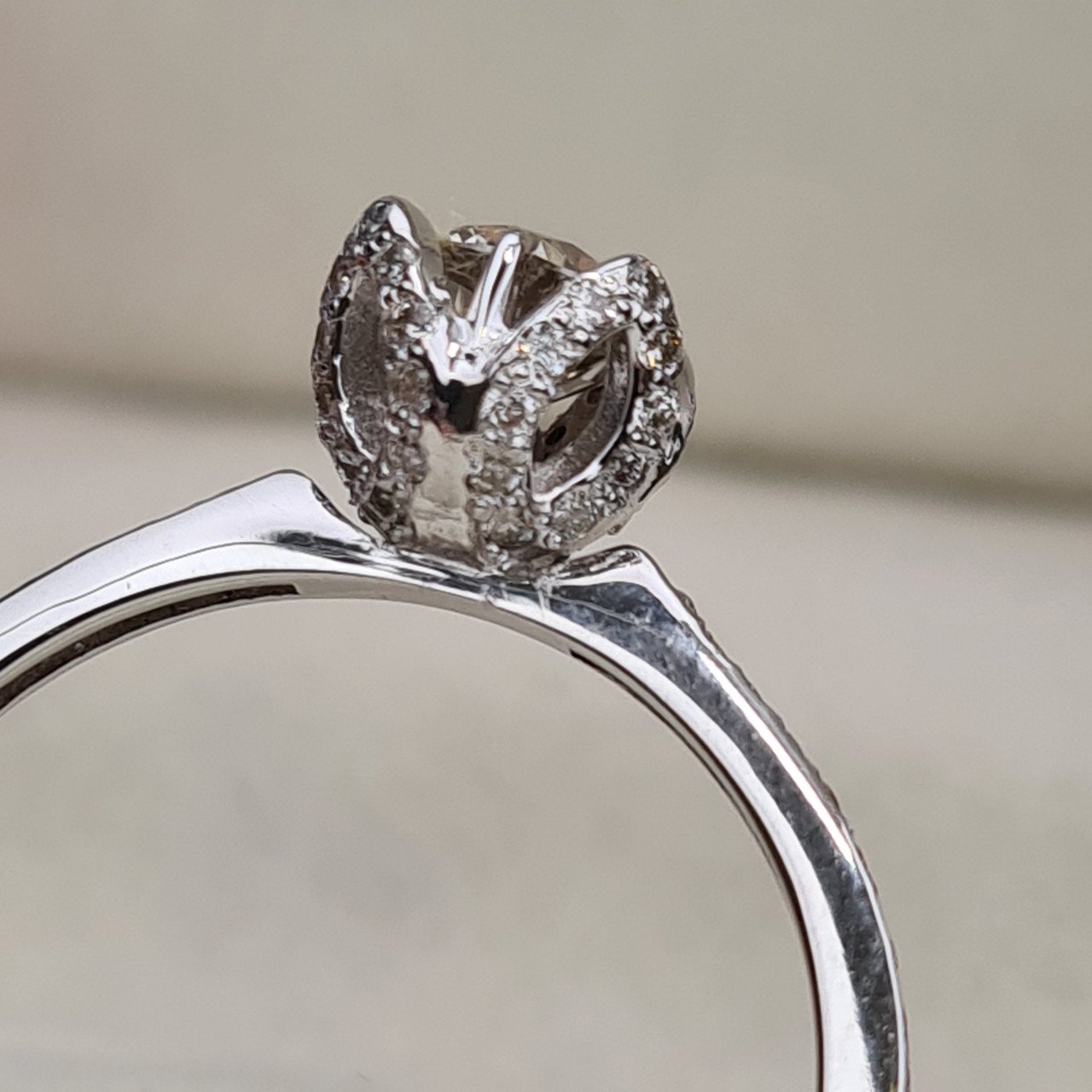 Кольцо Deimantas 97476885 18р 1,89гр 0,72ct. купить,NaN