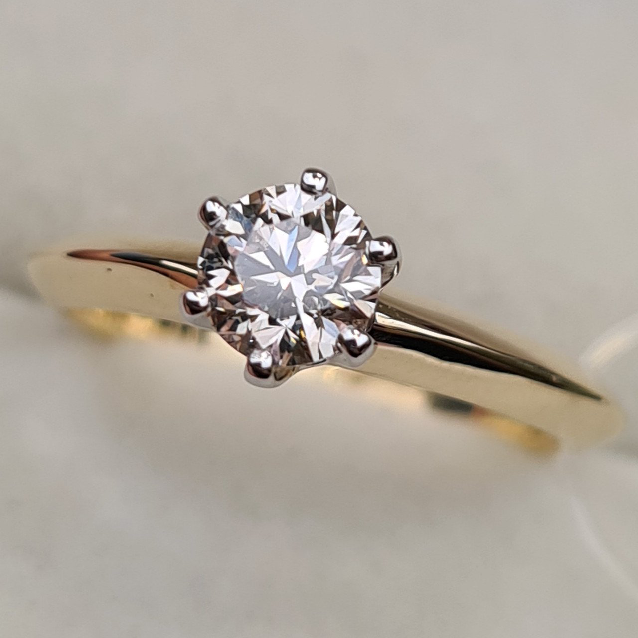 Кольцо Deimantas 97476895 16,5р 2,63гр 0,57ct. купить,NaN