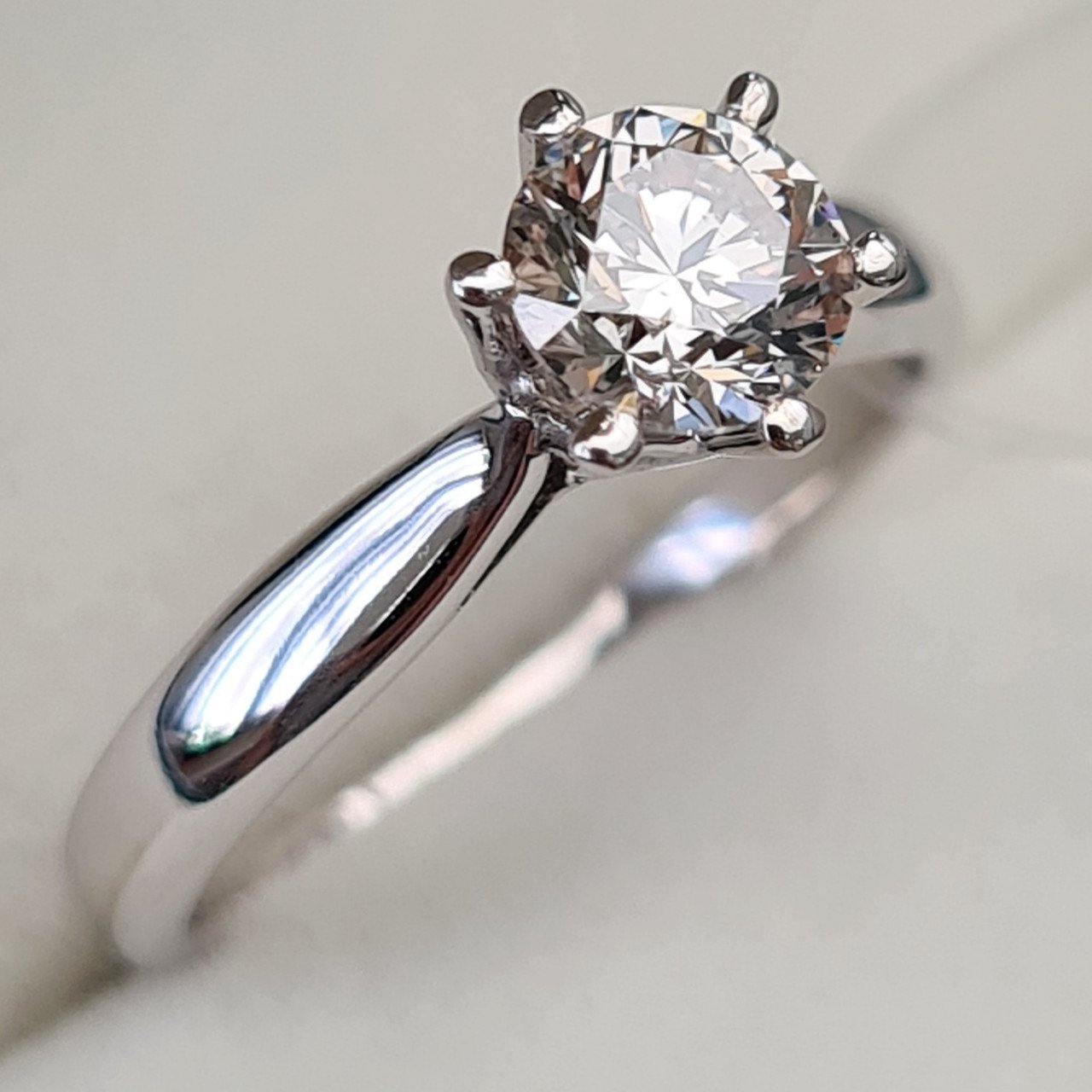 Кольцо Deimantas 92632909 16,51р 2,66гр 0,70ct. купить,NaN