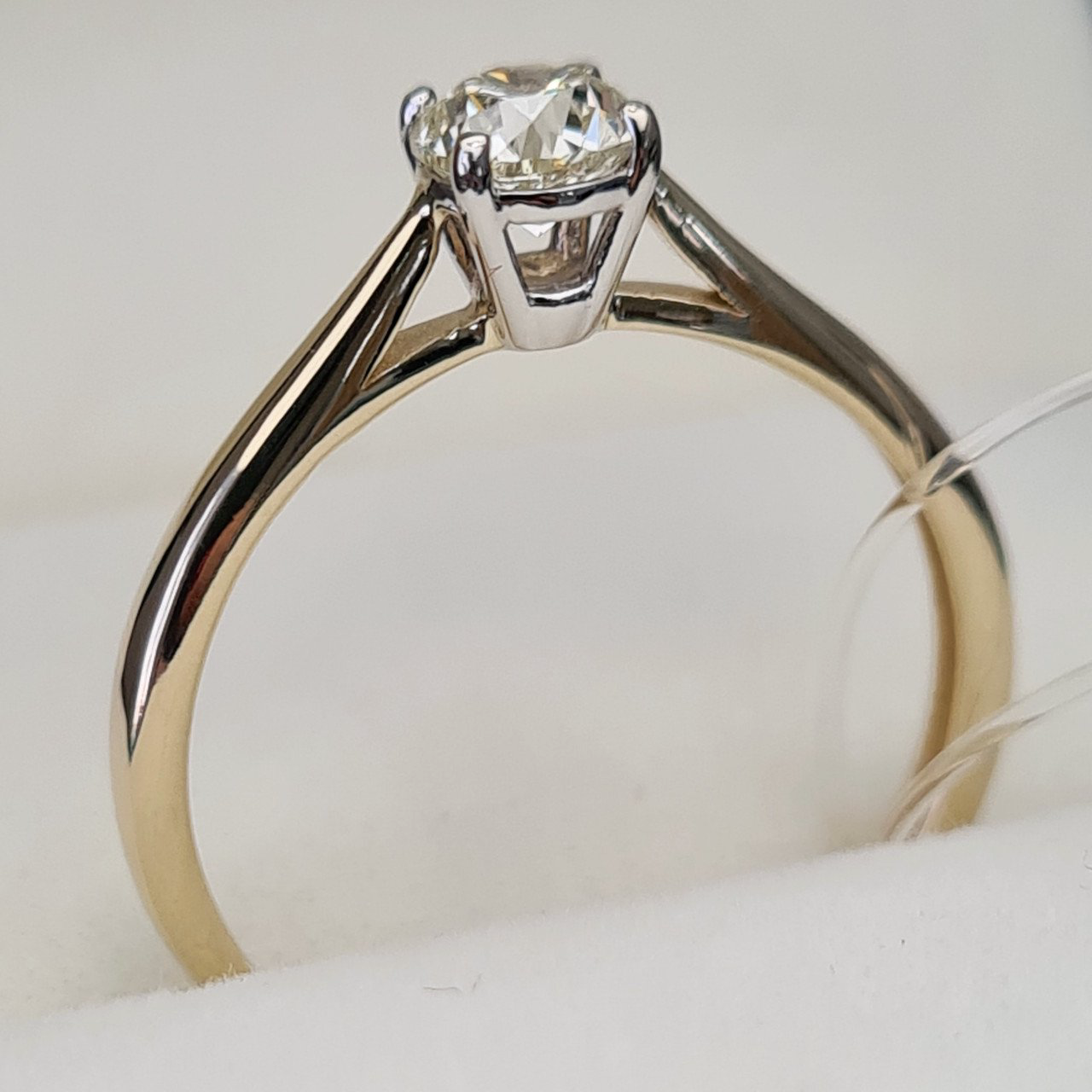 Кольцо Deimantas 97425604 16,5р 1,52гр 0,43ct. купить,NaN