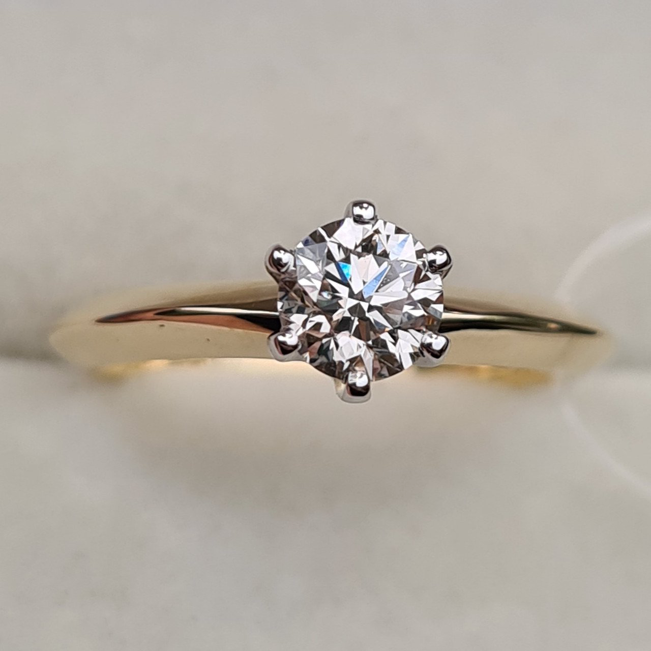 Кольцо Deimantas 97476895 16,5р 2,63гр 0,57ct. купить,NaN