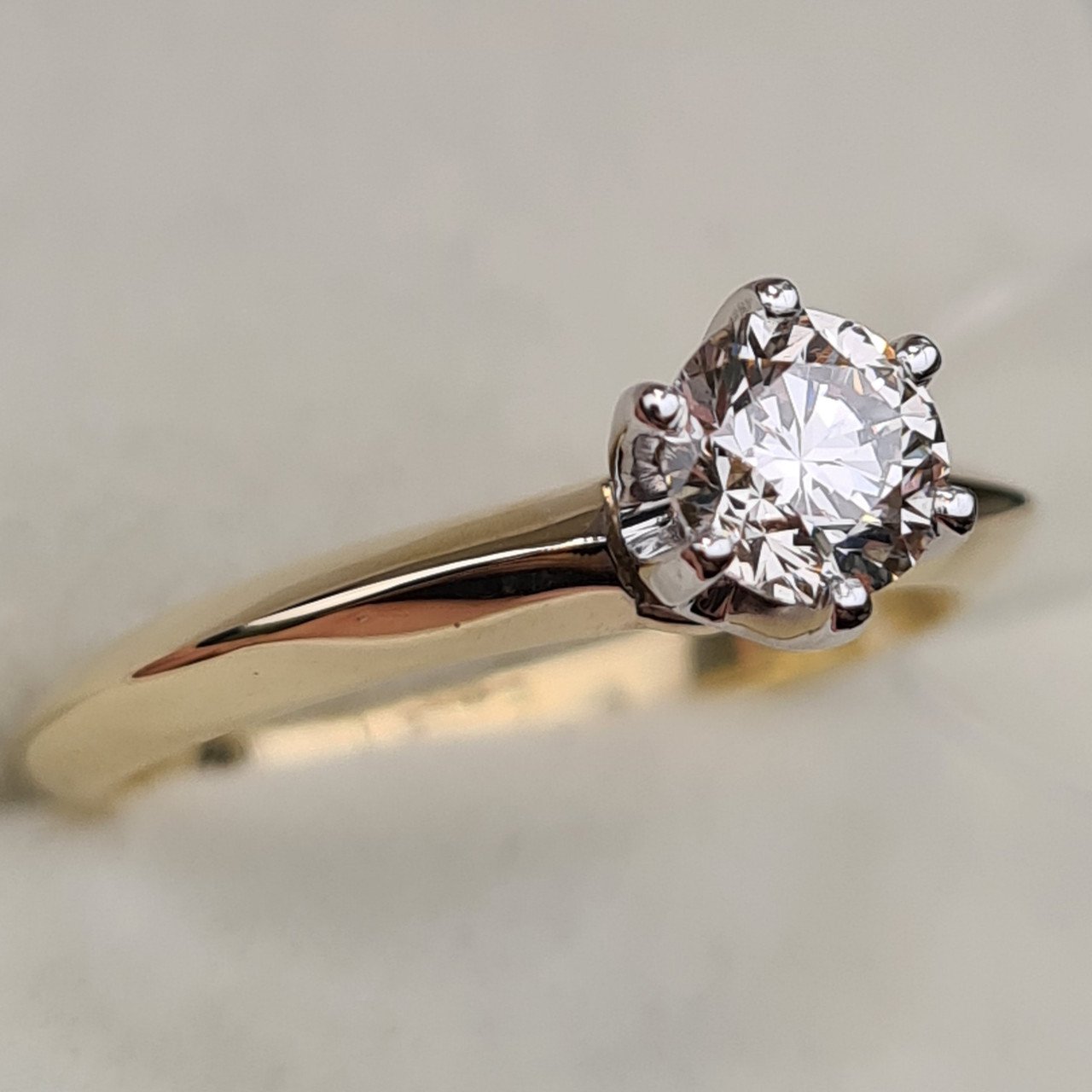 Кольцо Deimantas 97476895 16,5р 2,63гр 0,57ct. купить,NaN