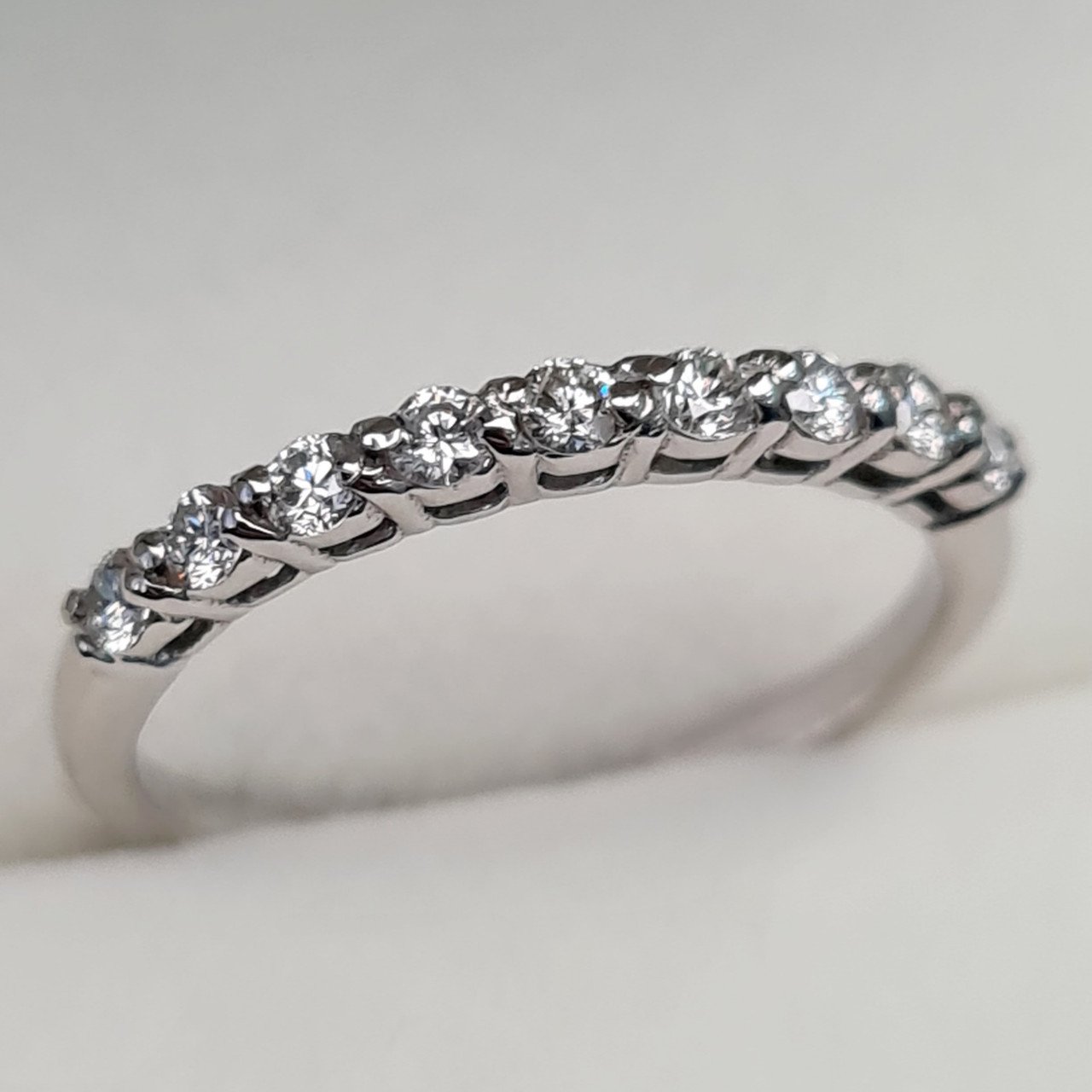 Кольцо Deimantas 92807543 17р 1,7гр 0,26ct. купить,NaN
