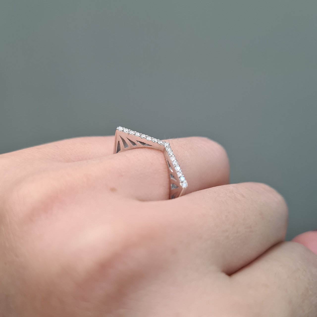 Кольцо Deimantas 92807559 17р 2,41гр 0,14ct. купить,NaN