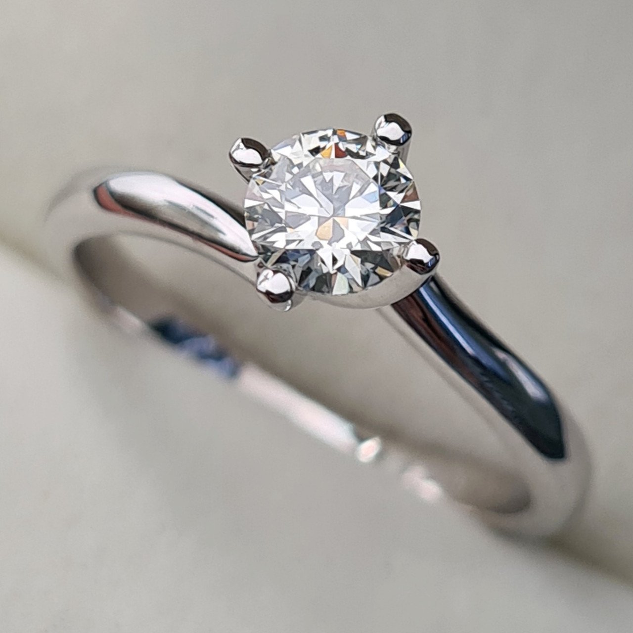 Кольцо Deimantas 95790529 16,51р 2,34гр 0,55ct. купить,NaN