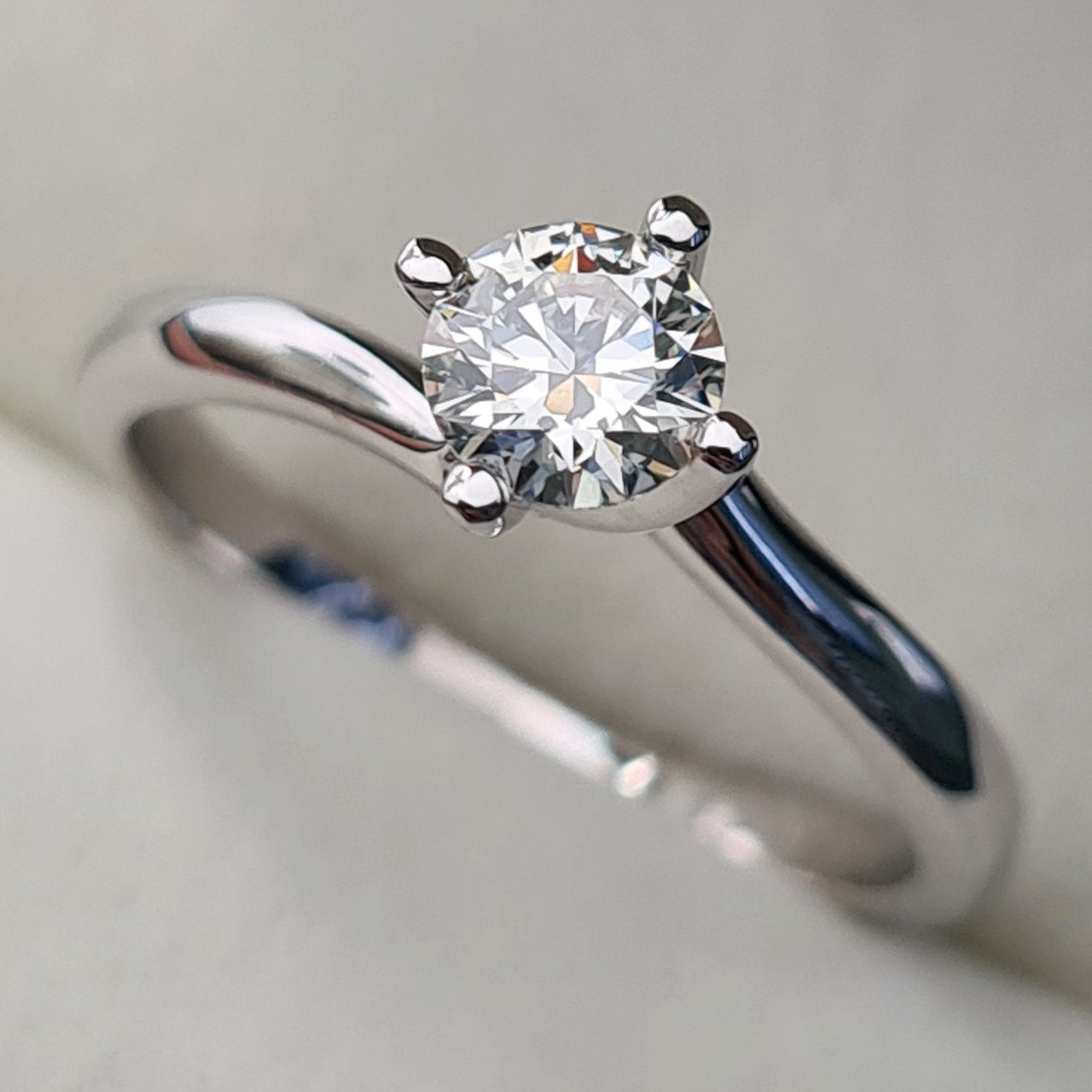 Кольцо Deimantas 95790529 16,51р 2,34гр 0,55ct. купить,NaN