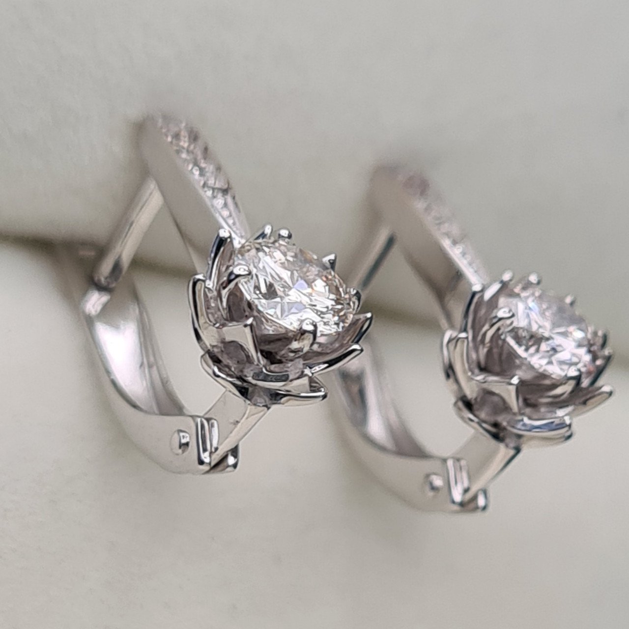Серьги Deimantas 92807588 2,63гр 0,66ct. купить,NaN