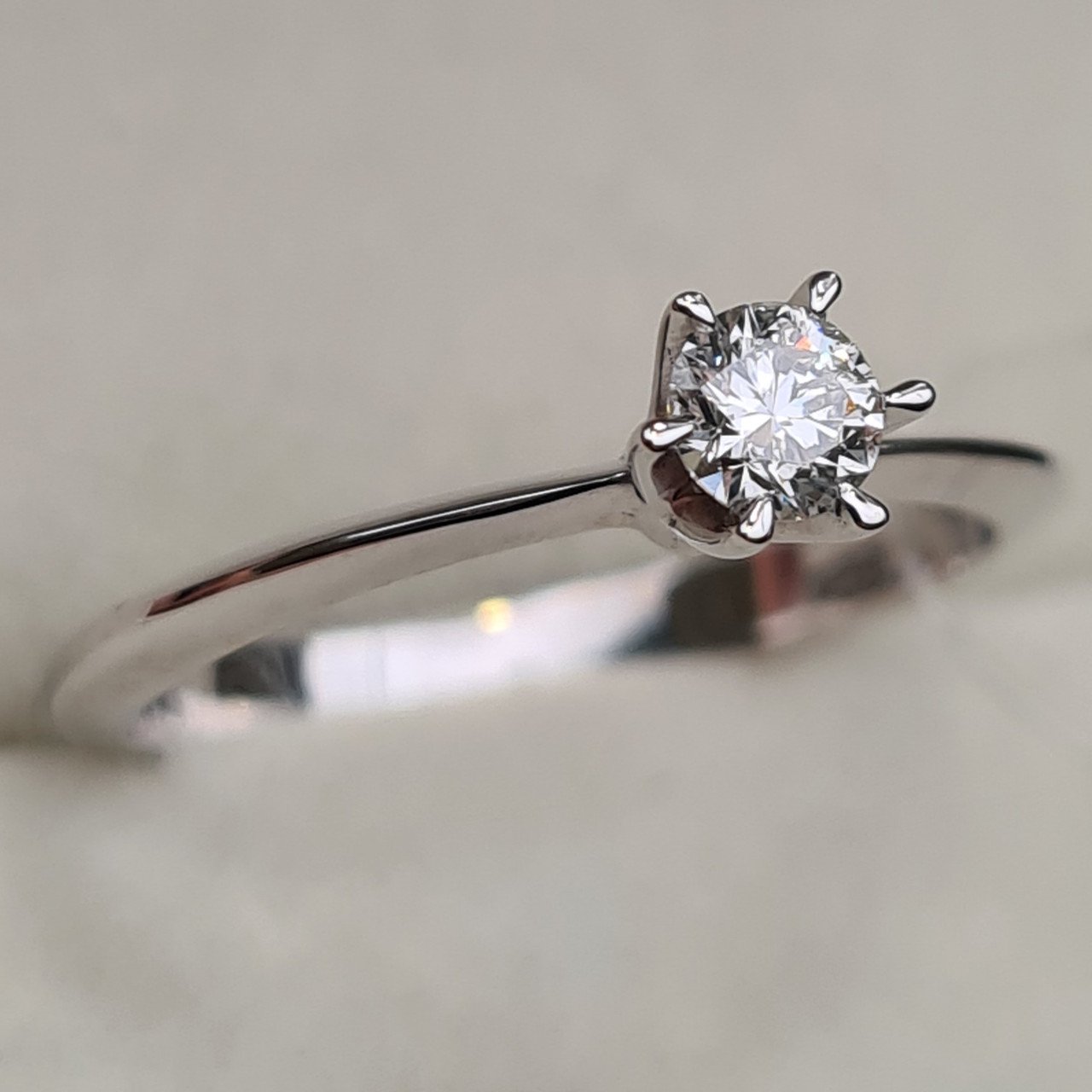 Кольцо Deimantas 97476932 16,51р 1,71гр 0,16ct. купить,NaN