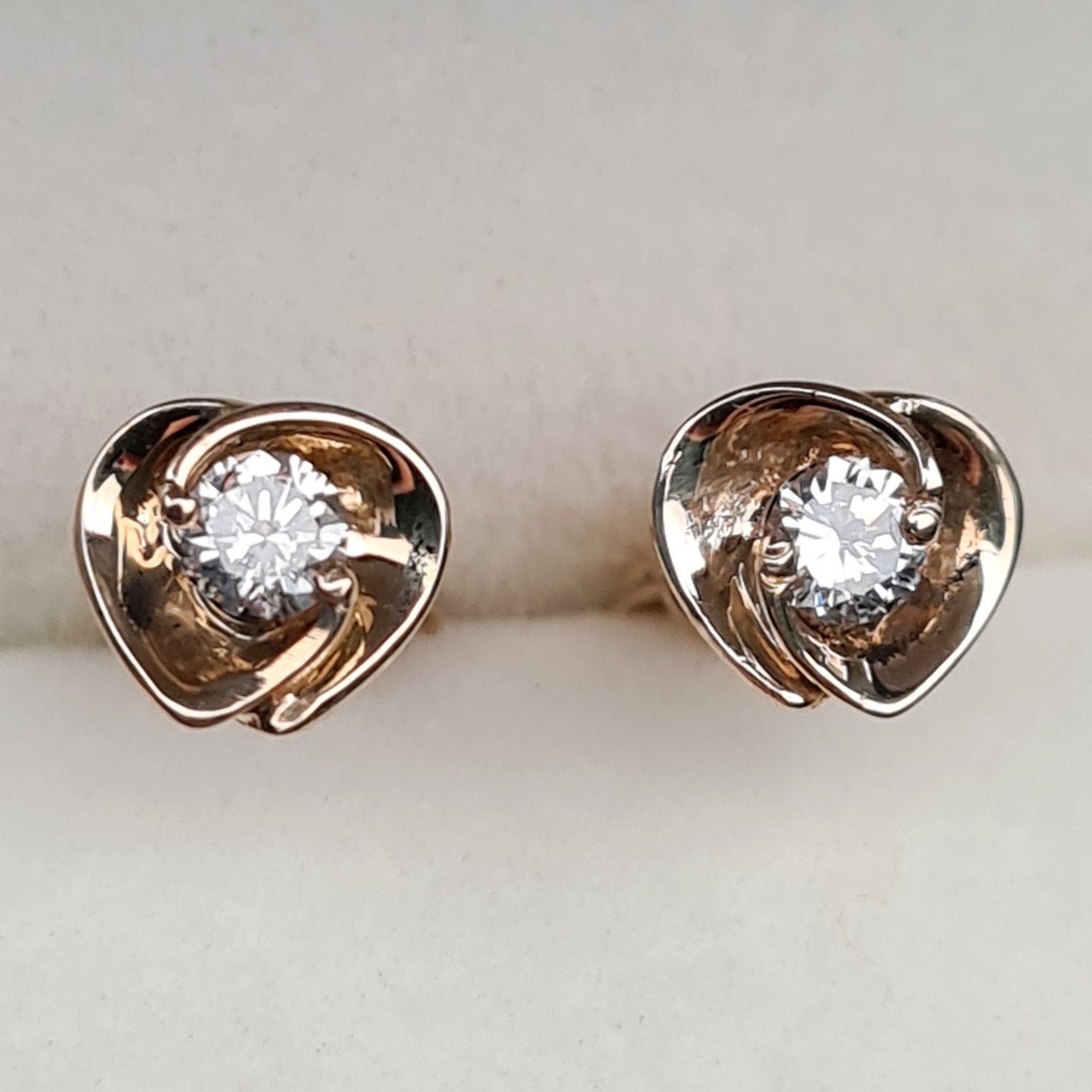 Серьги Deimantas 95830215 1,54гр 0,20ct. купить,NaN
