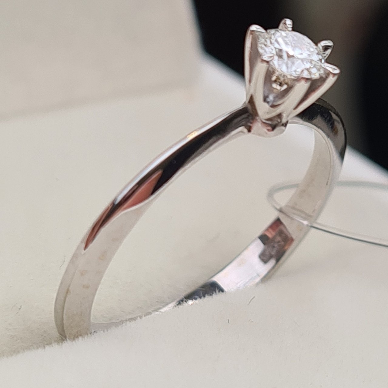 Кольцо Deimantas 97476932 16,51р 1,71гр 0,16ct. купить,NaN