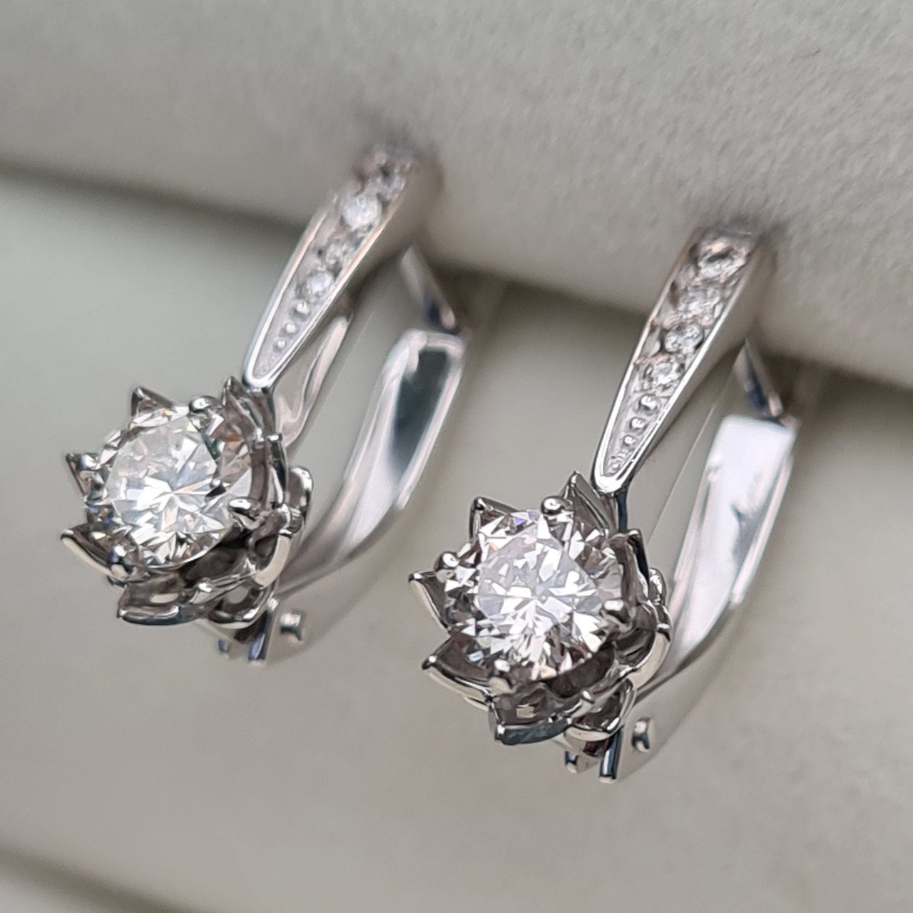 Серьги Deimantas 92807588 2,63гр 0,66ct. купить,NaN