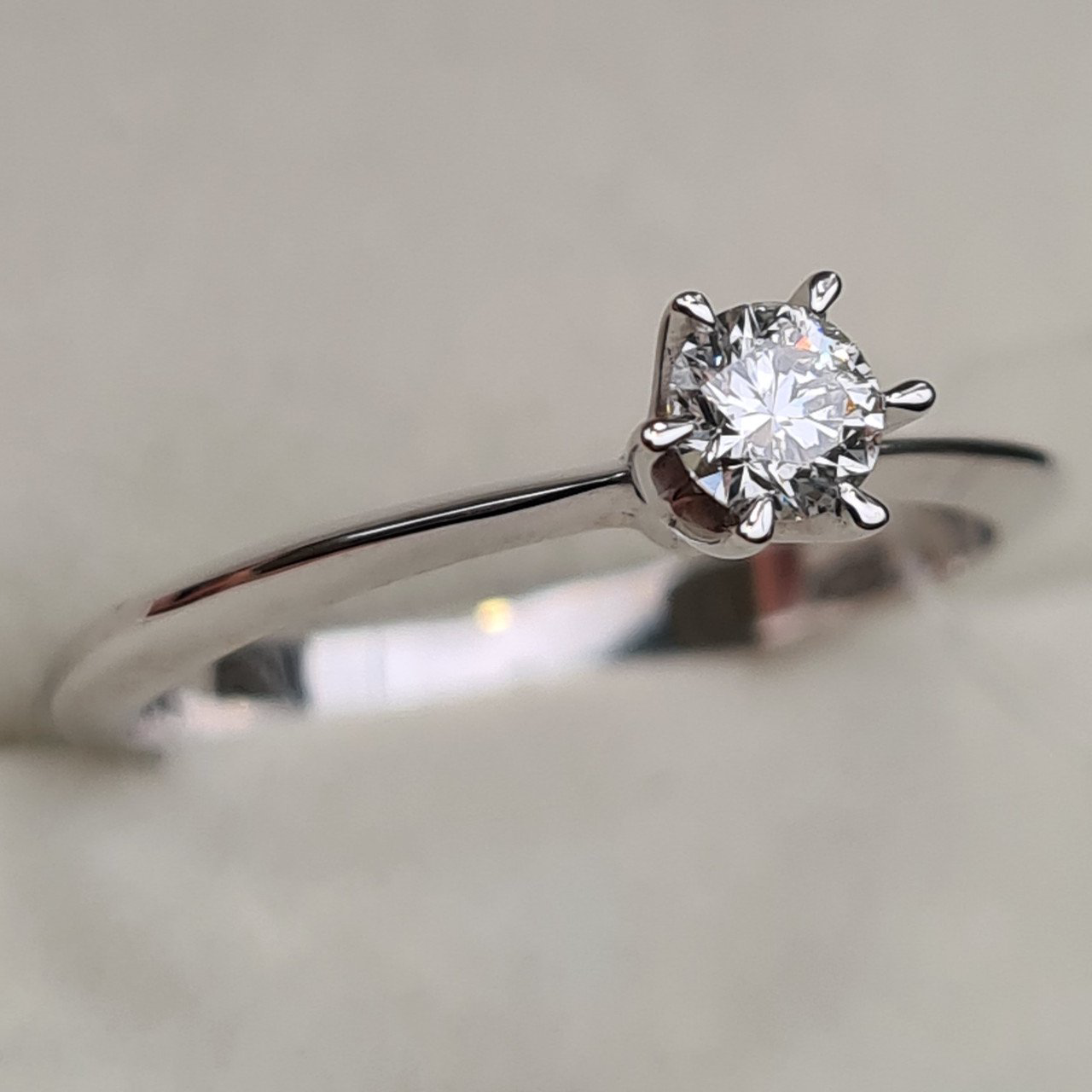 Кольцо Deimantas 97476927 16,51р 1,73гр 0,22ct. купить,NaN