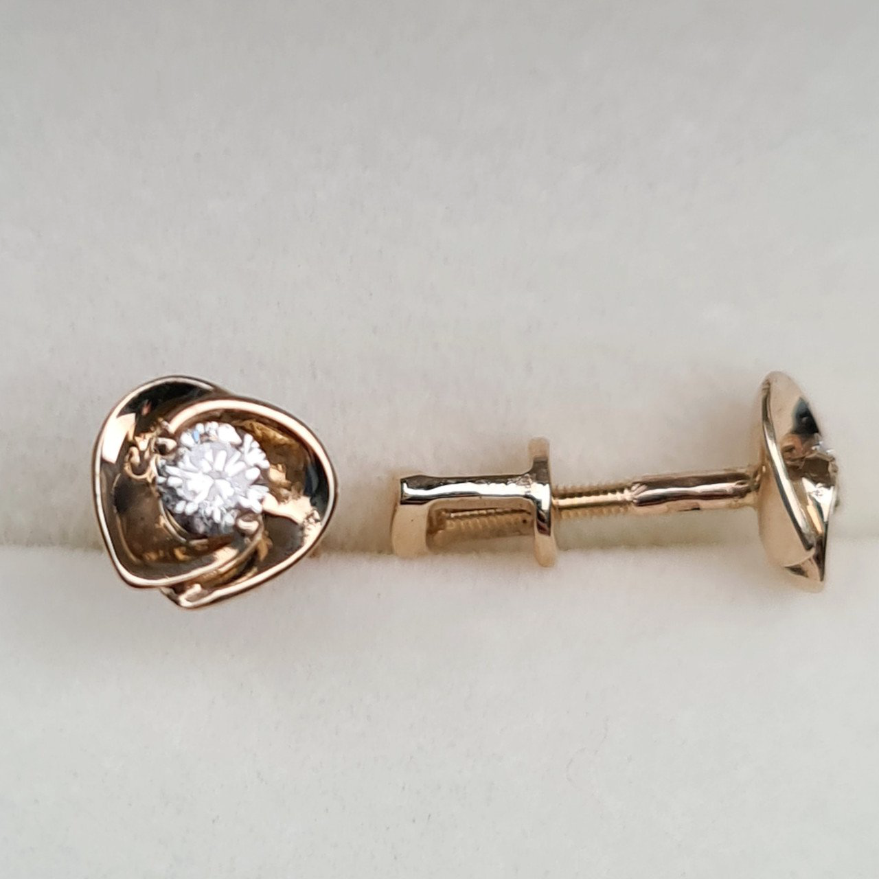 Серьги Deimantas 95830215 1,54гр 0,20ct. купить,NaN