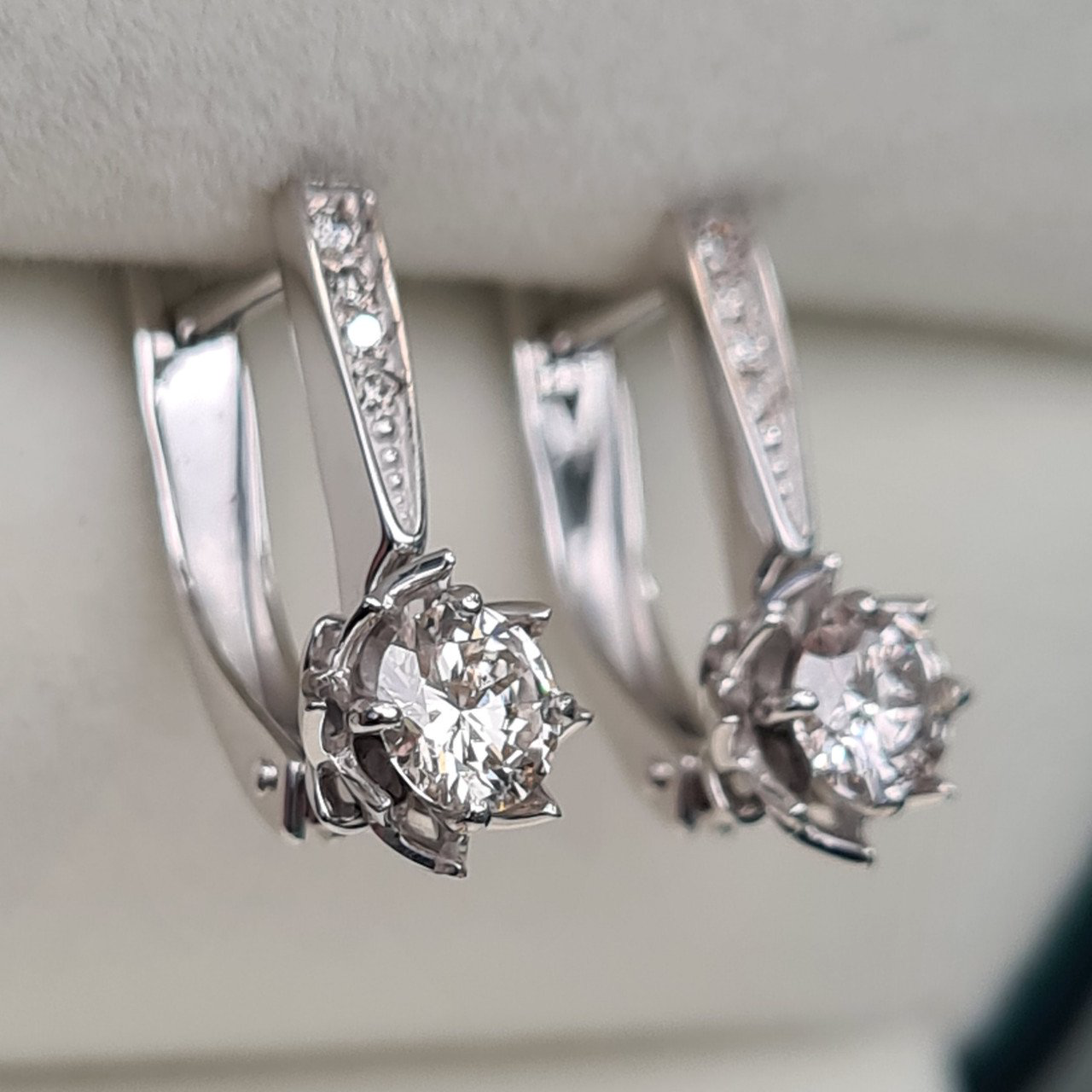 Серьги Deimantas 92807588 2,63гр 0,66ct. купить,NaN