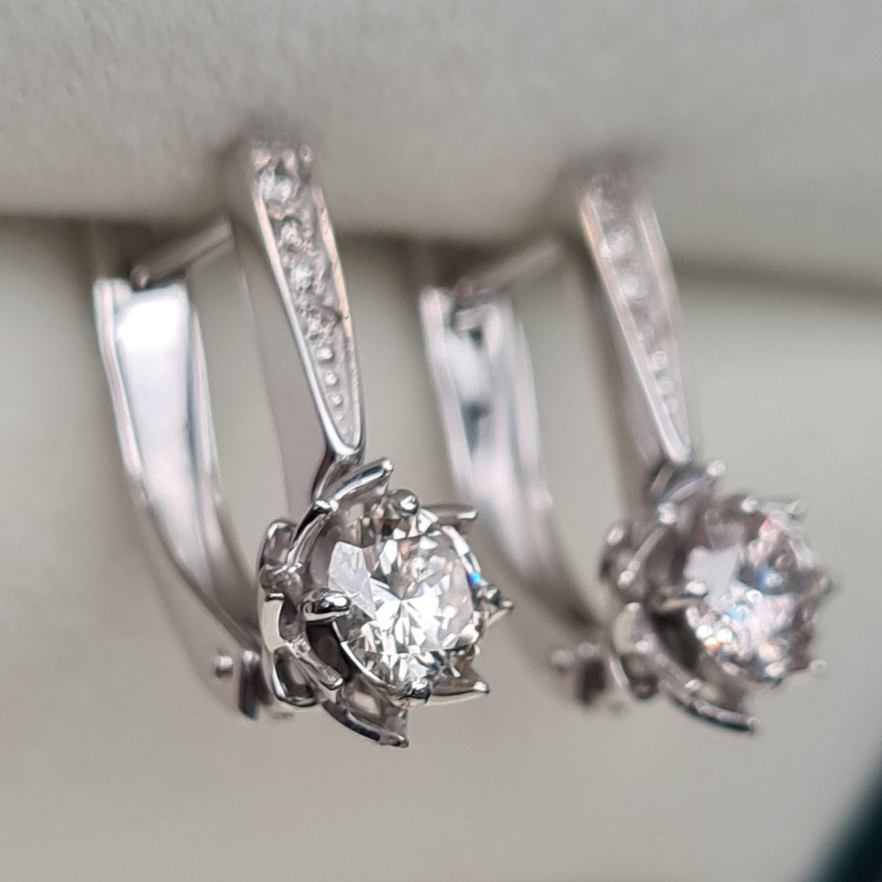 Серьги Deimantas 92807588 2,63гр 0,66ct. купить,NaN