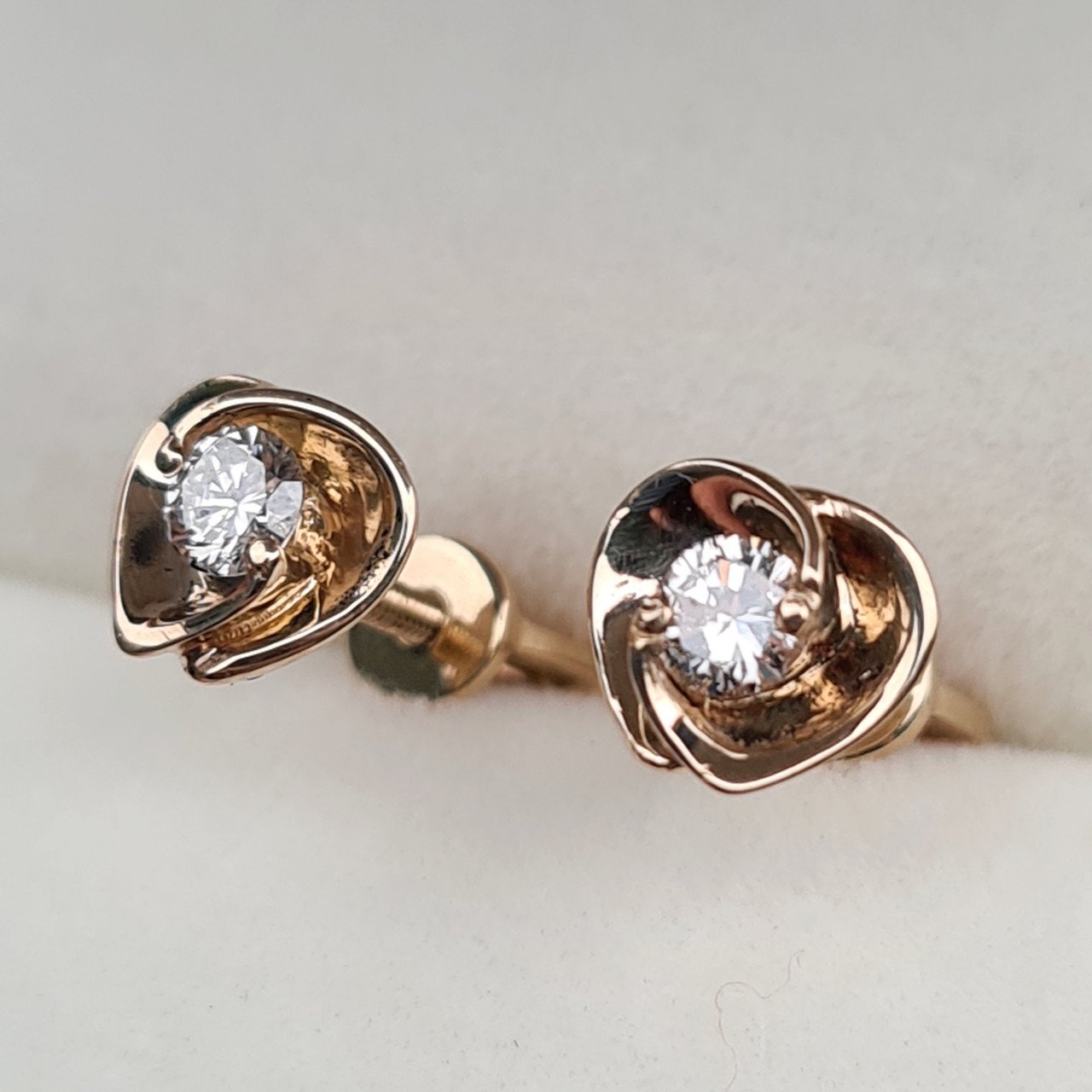 Серьги Deimantas 95830215 1,54гр 0,20ct. купить,NaN