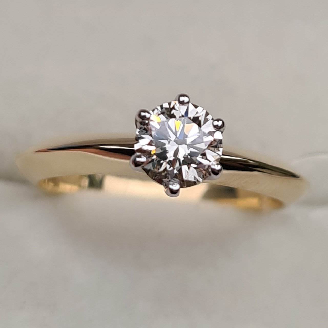 Кольцо Deimantas 97476915 16,5р 2,66гр 0,53ct. купить,NaN