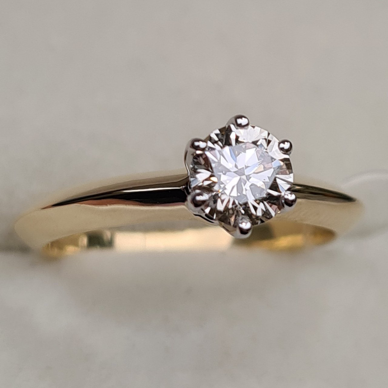 Кольцо Deimantas 97476915 16,5р 2,66гр 0,53ct. купить,NaN