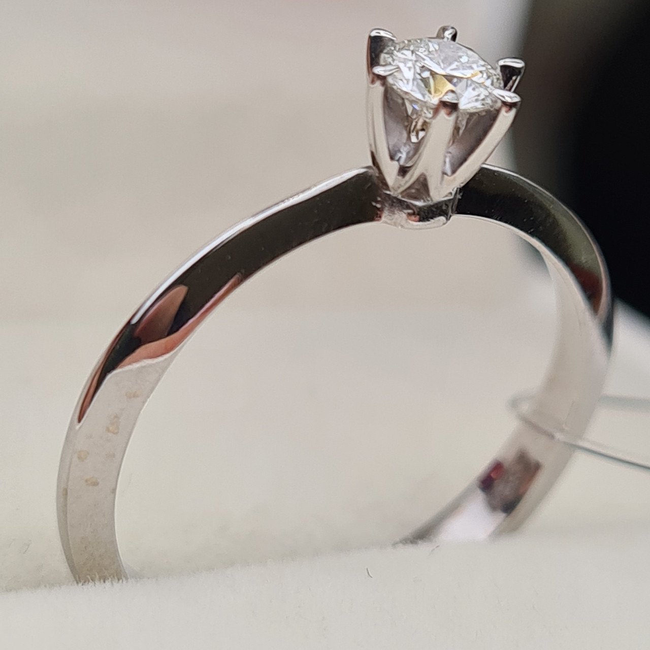 Кольцо Deimantas 97476939 16,51р 1,77гр 0,17ct. купить,NaN