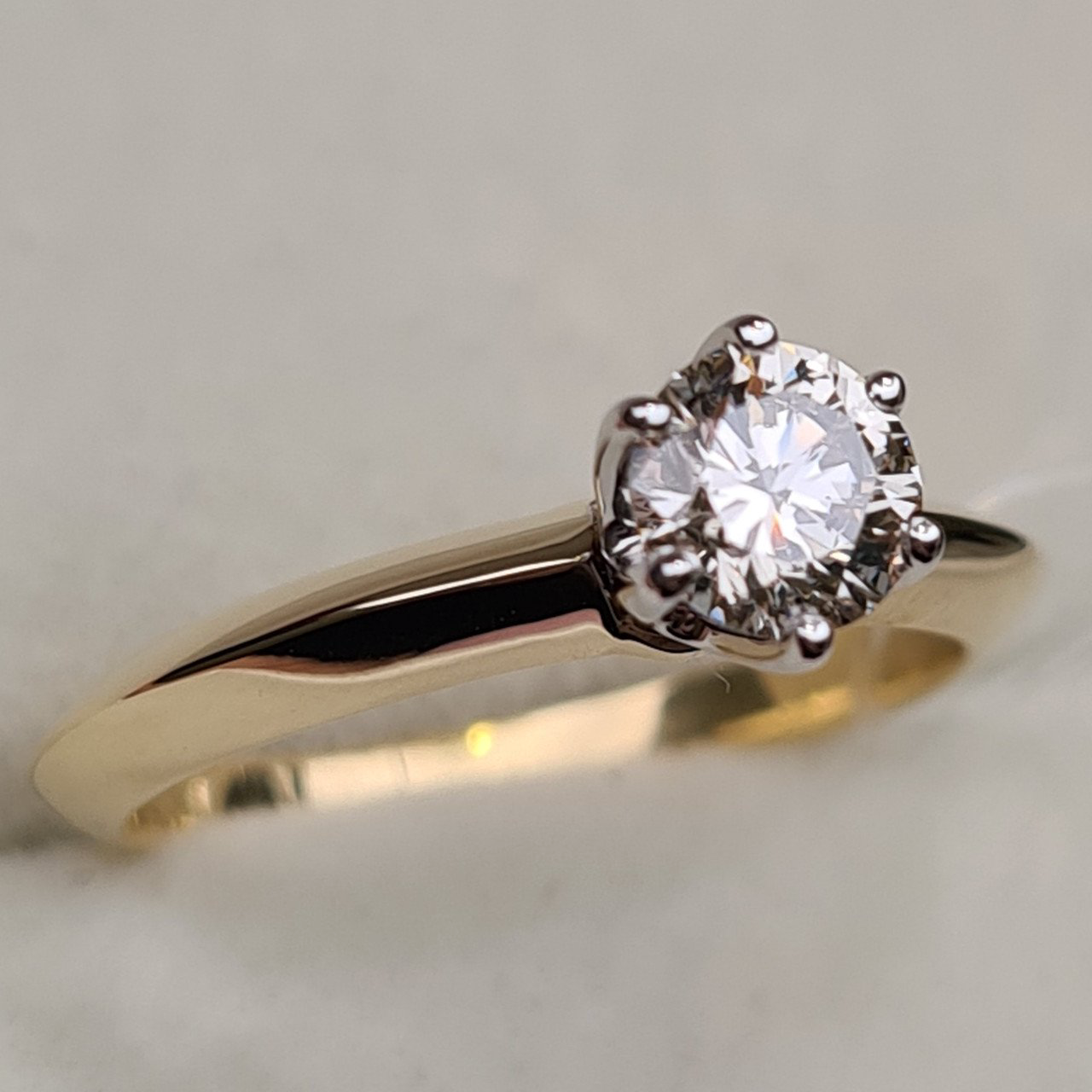 Кольцо Deimantas 97476915 16,5р 2,66гр 0,53ct. купить,NaN