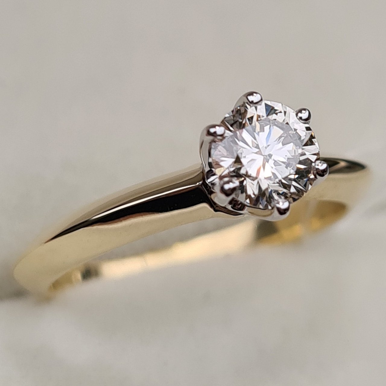 Кольцо Deimantas 97476915 16,5р 2,66гр 0,53ct. купить,NaN