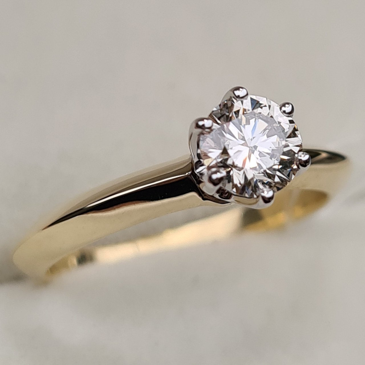 Кольцо Deimantas 97476915 16,5р 2,66гр 0,53ct. купить,NaN