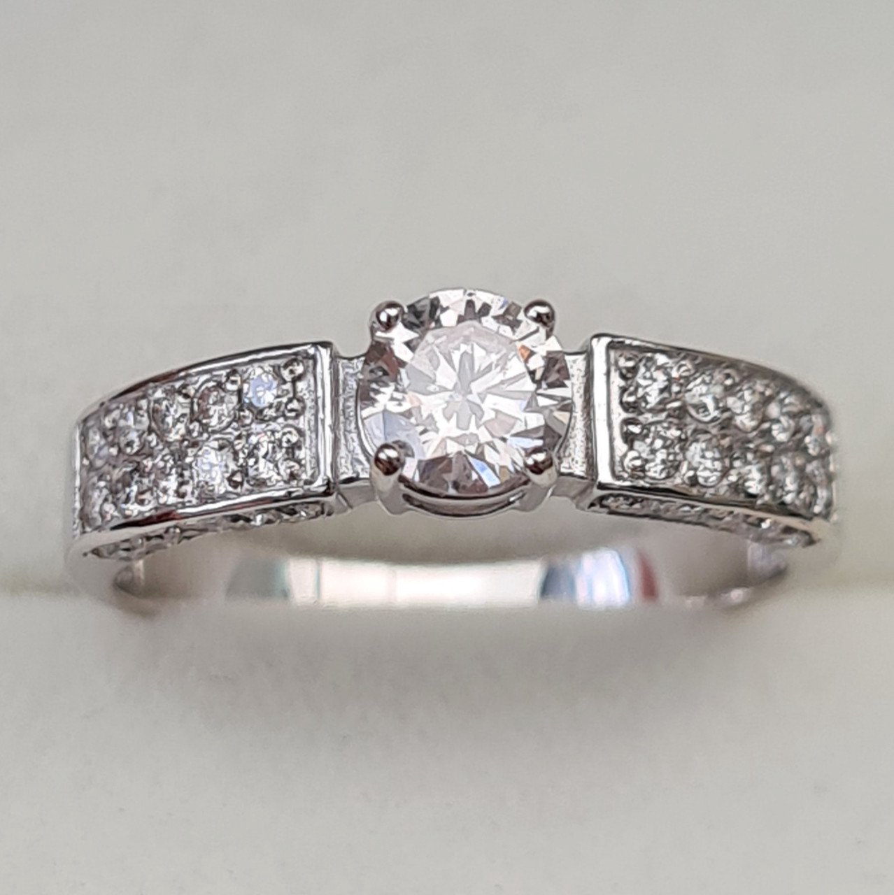 Кольцо Deimantas 92945259 16р 1,94гр 0,72ct. купить,NaN