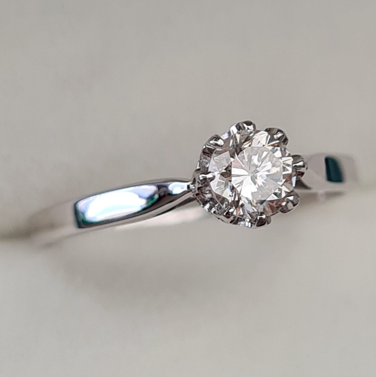 Кольцо Deimantas 92945231 17,5р 1,51гр 0,42ct. купить,NaN