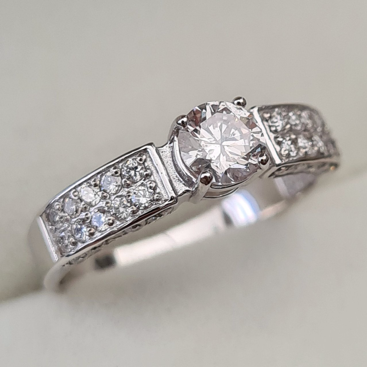 Кольцо Deimantas 92945259 16р 1,94гр 0,72ct. купить,NaN