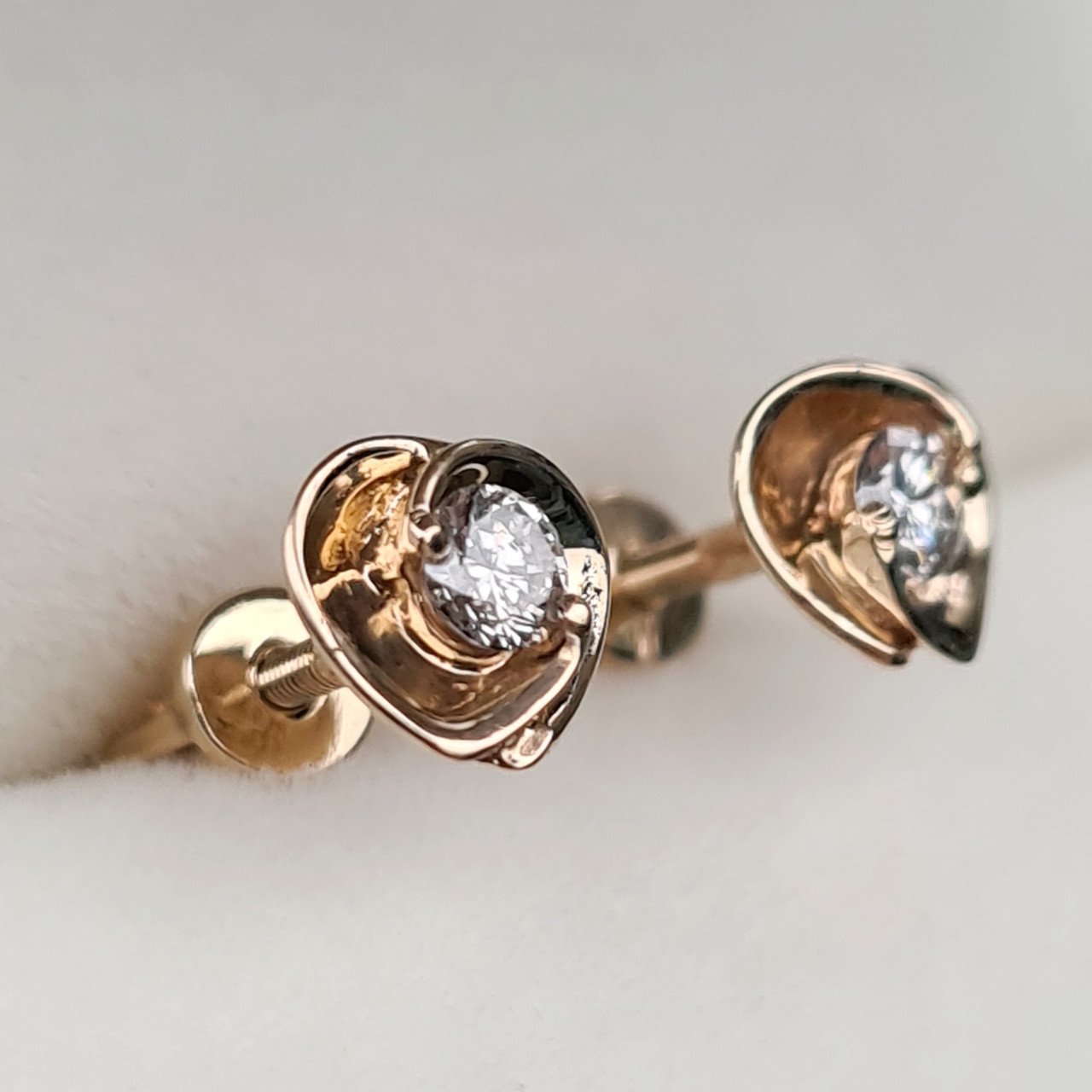 Серьги Deimantas 95830220 1,54гр 0,21ct. купить,NaN