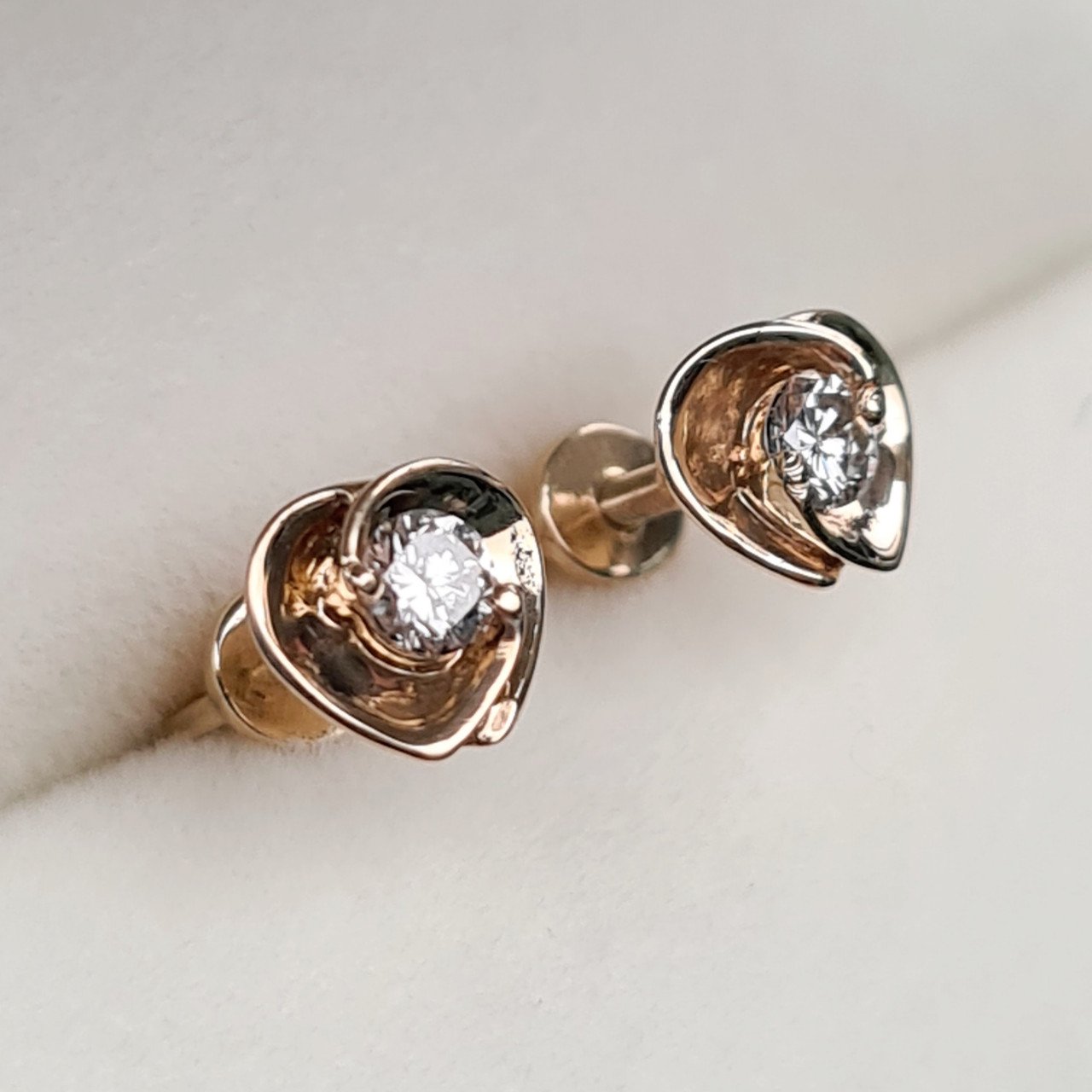 Серьги Deimantas 95830220 1,54гр 0,21ct. купить,NaN