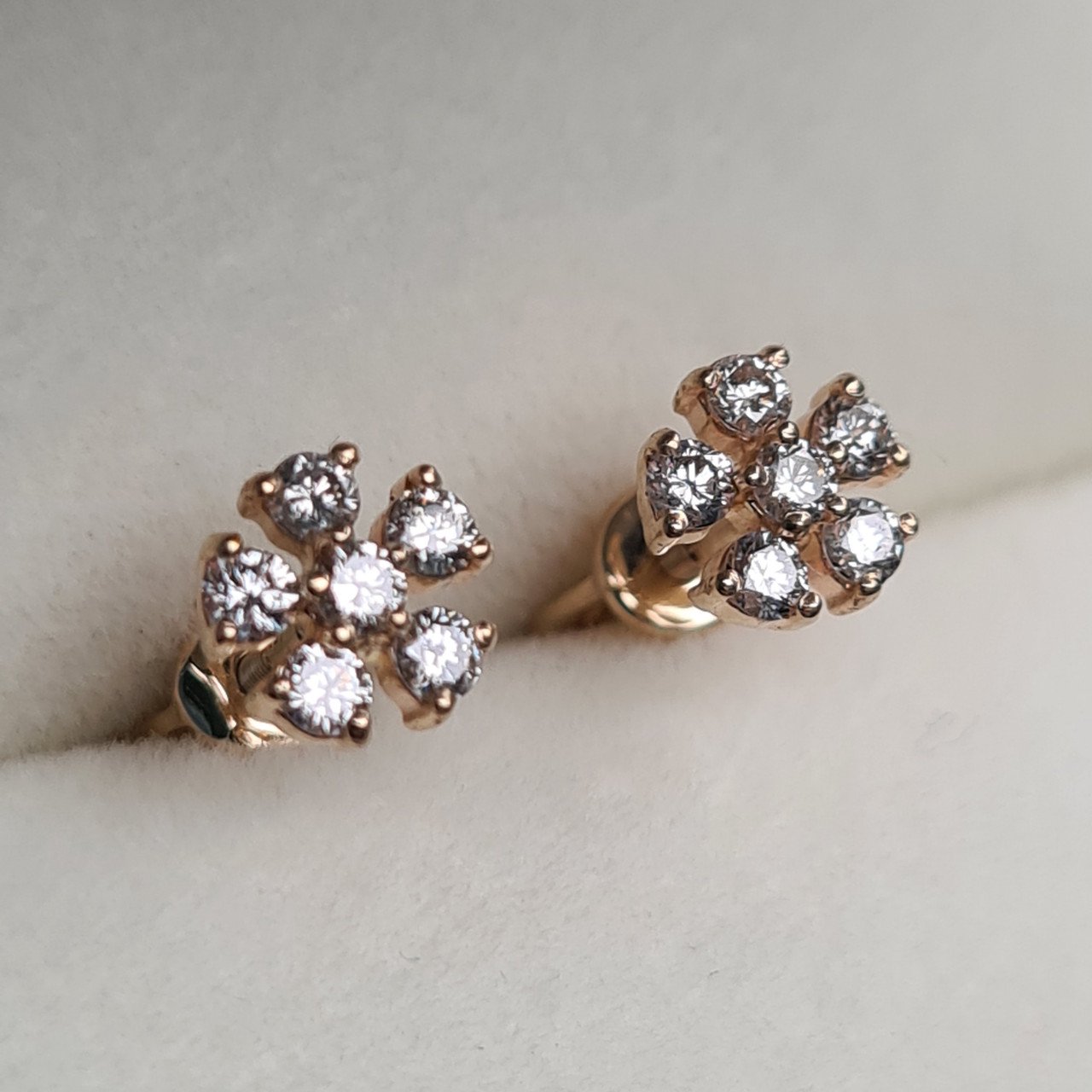 Серьги Deimantas 95831237 1,37гр 0,38ct. купить,NaN