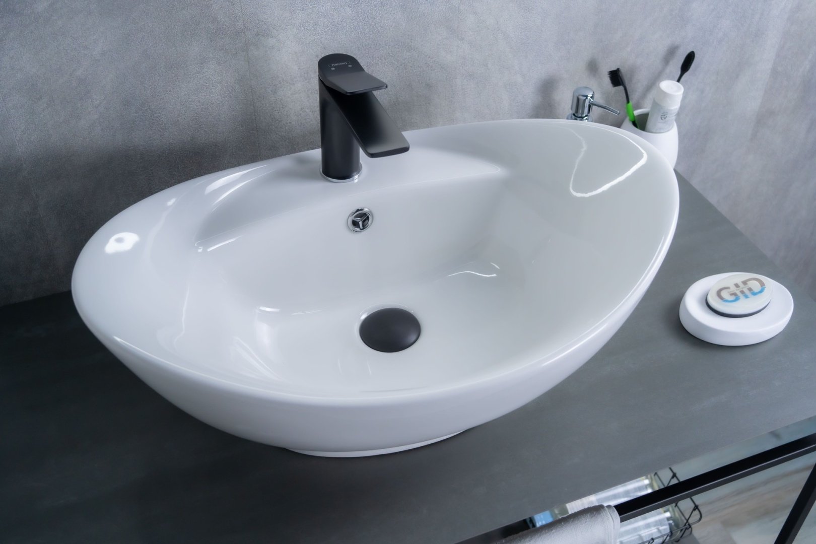 Раковина GID-ceramic N9018 накладная овальная 39, фаянс