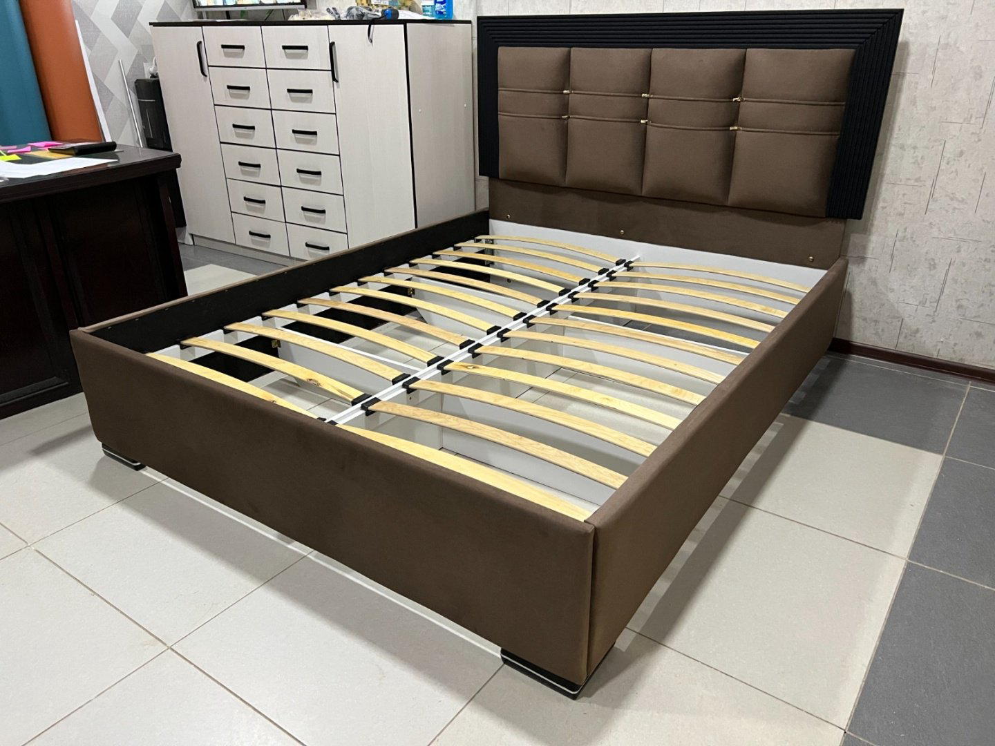 Кровать Doma SA-160 160x200см с матрасом коричневая купить,NaN