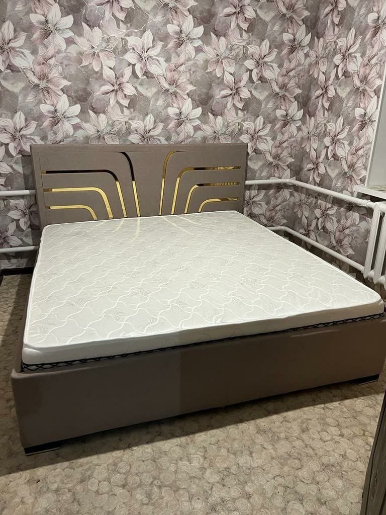 Кровать Doma DI-180 180x200см с матрасом бежевая купить,NaN